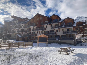 Les Orres 1800 - Appartement t1 bis pieds des pistes - accès piscine - parking privé